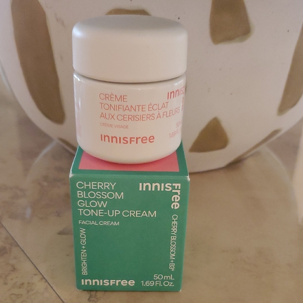 Cherry Blossom Glow Tone-Up Cream - White